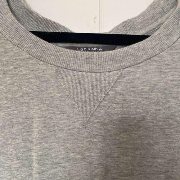 Lisa Rinna Flutter Sleeve Top Size XL - Picture 2 of 12